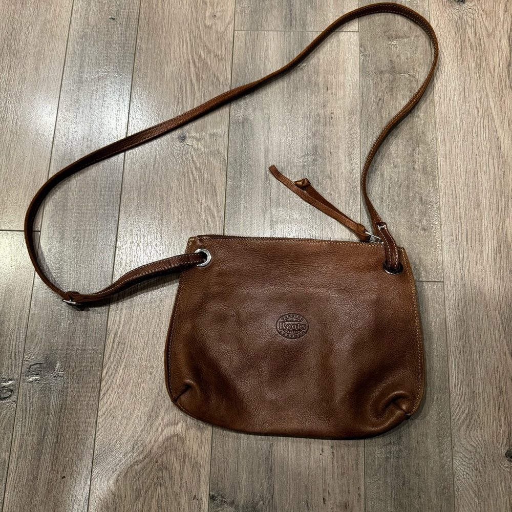 ROOTS Edie Bag Tribe Natural LEATHER Made In Canada 🇨🇦Crossbody Shoulder Purse